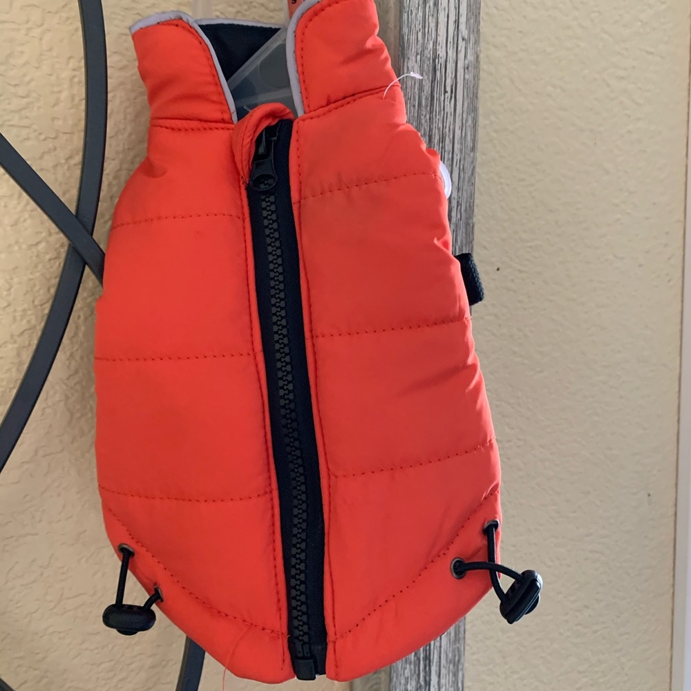 Dog puffer Vest. This harness doubles as a fleece vest.